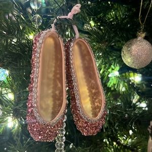 Pink silver crystal beaded ballet slippers Christmas tree ornament 🩰 ballerina